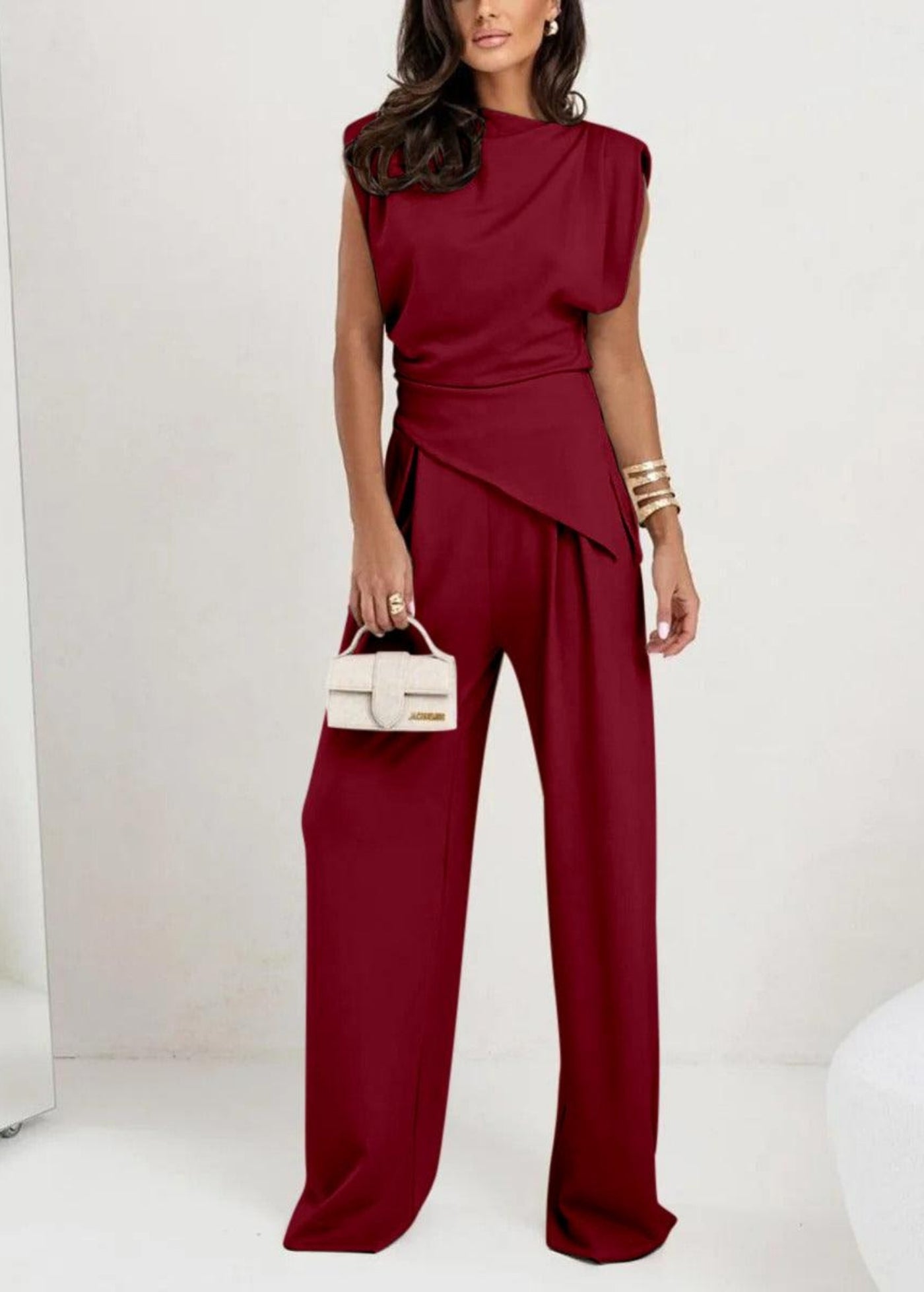 Claire - Women’s Two-Piece Sleeveless Lounge Set – Casual & Comfortable
