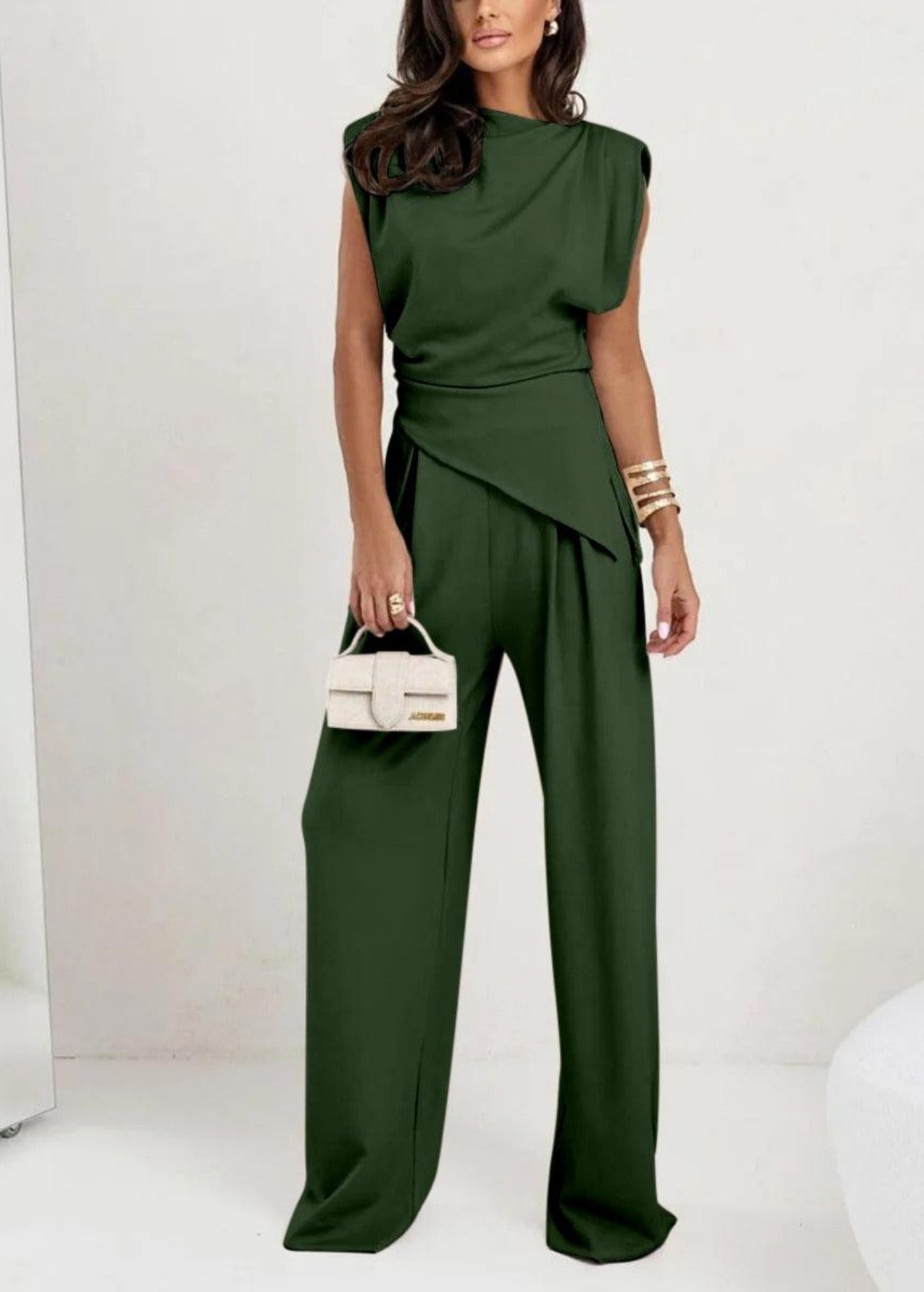 Claire - Women’s Two-Piece Sleeveless Lounge Set – Casual & Comfortable