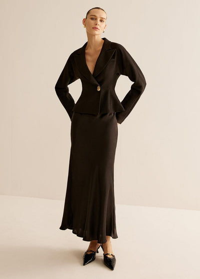 Paris | Fitted Blazer with Notched Lapels & Shiny Gold Buttons